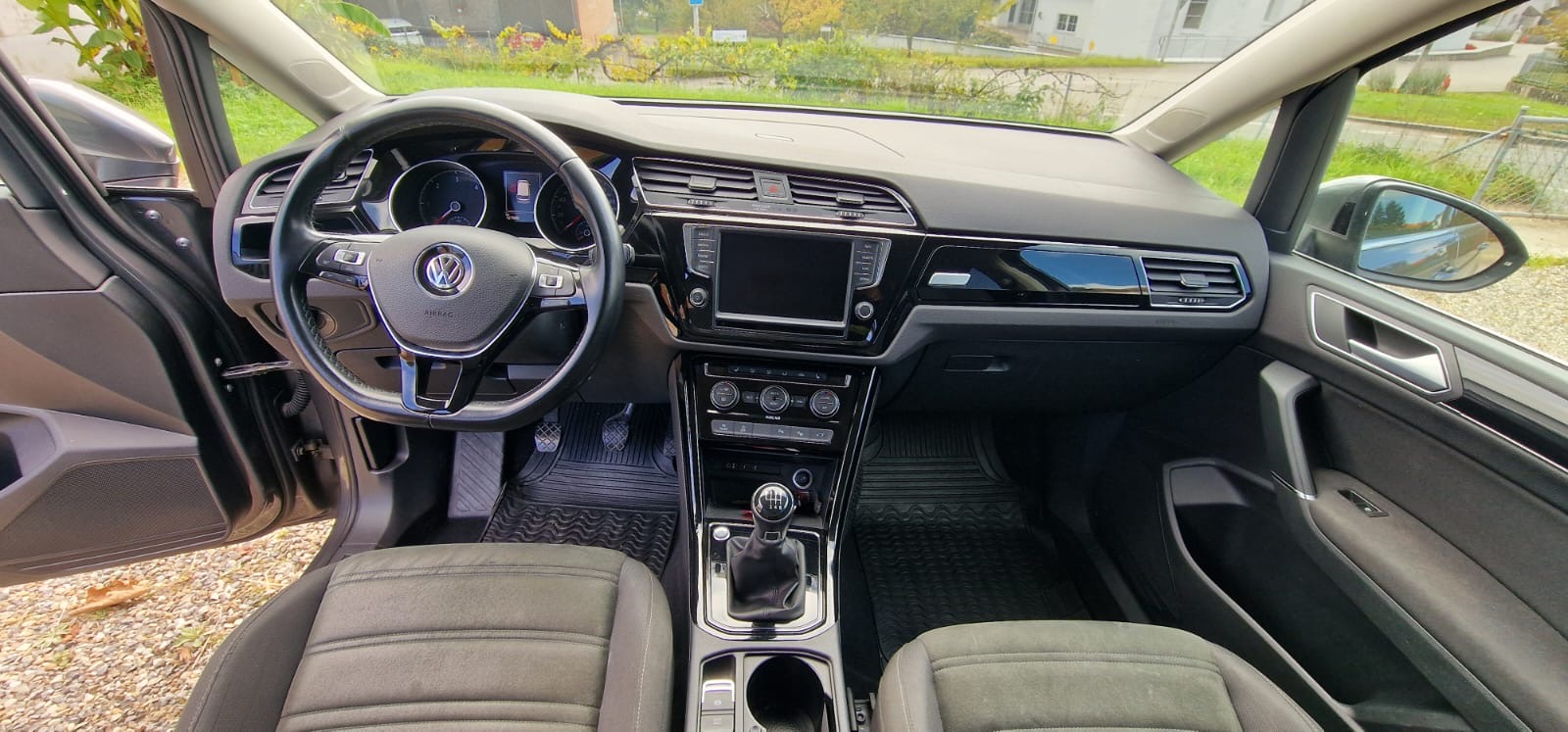 Innenraum des VW Touran